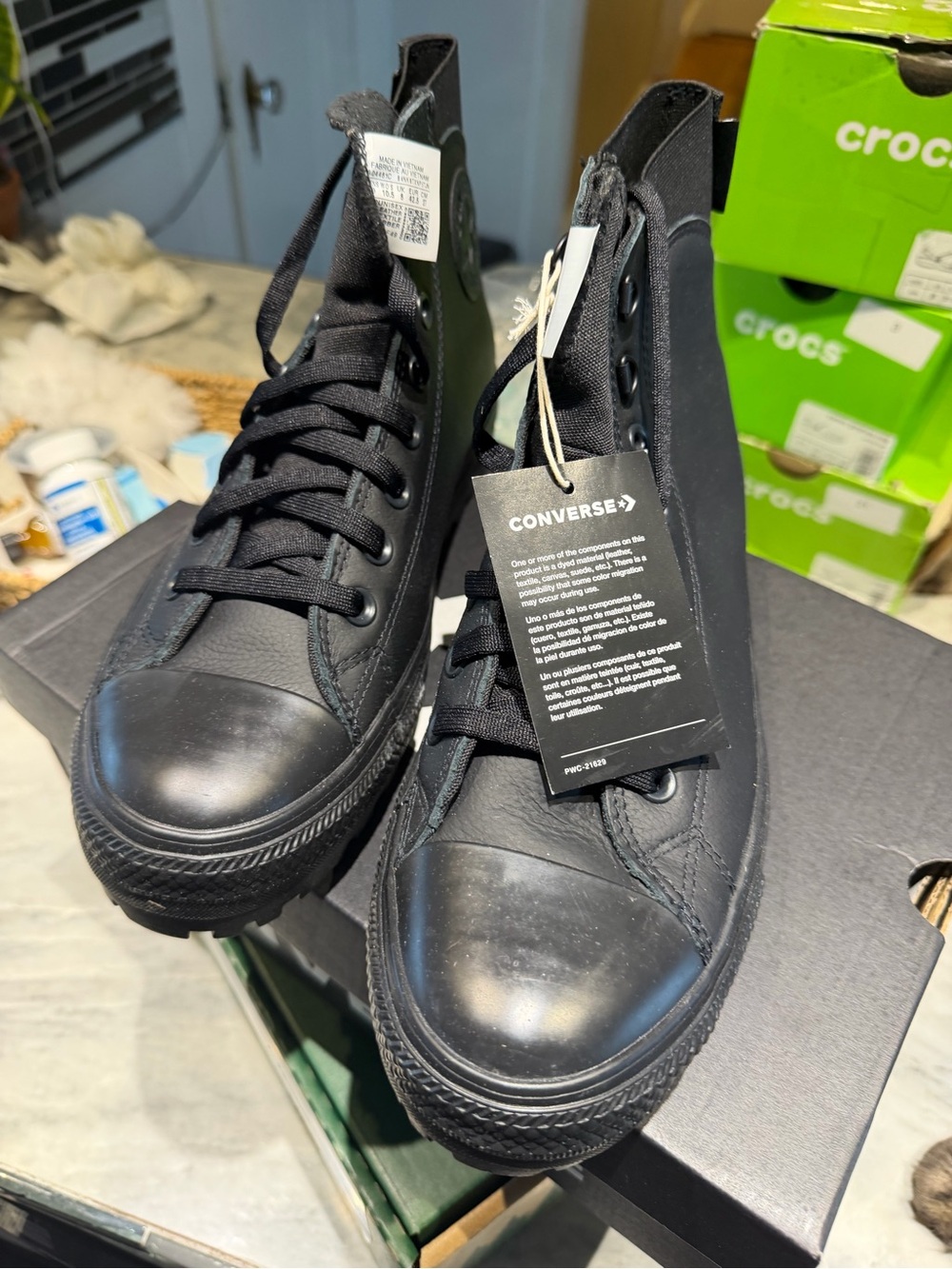 Converse Black High-Top leather Men's or women’s Sneakers mens 9 women’s 10.5